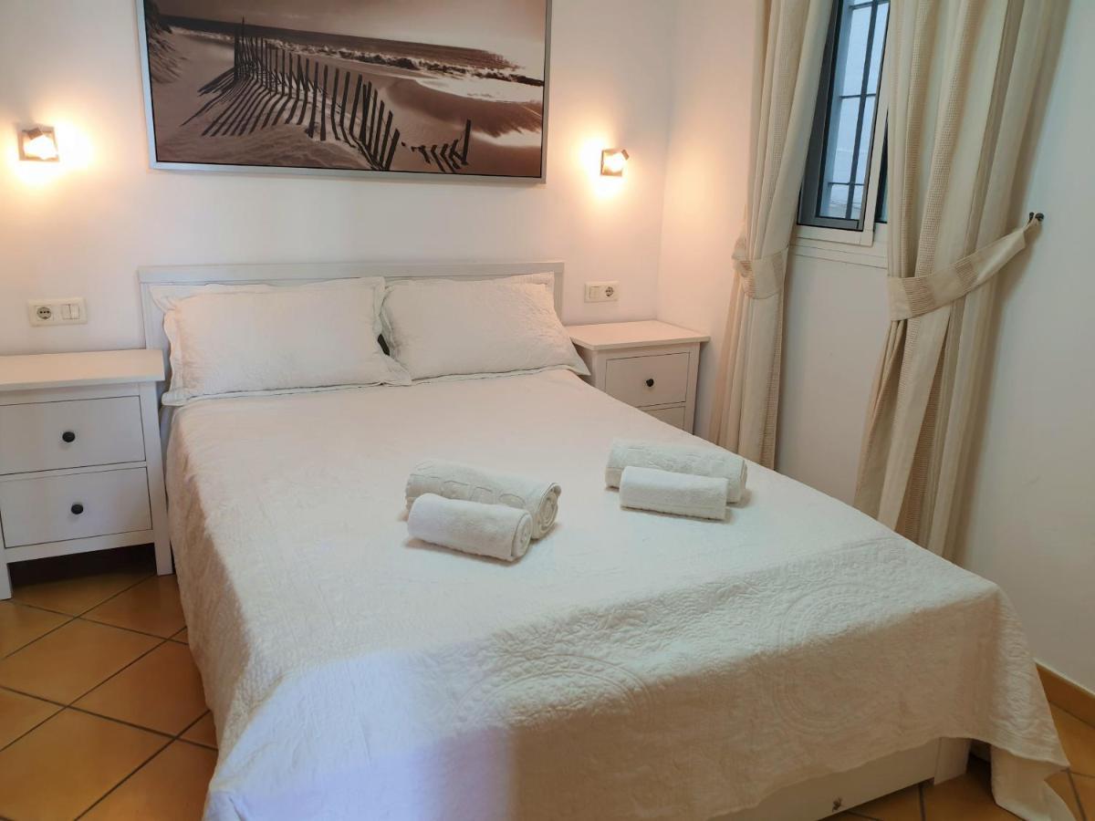 Dona Lola Micaela - Fully Equiped 1 Bedroom Ground Floor Beach Front Apartment With Direct Access To The Beach Of Calahonda - Costa Del Sol - Cs155 Sitio de Calahonda Екстериор снимка